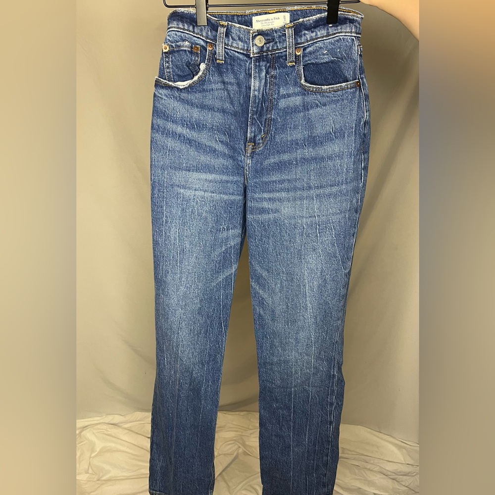 Abercrombie Ultra High Rise Straight Jeans